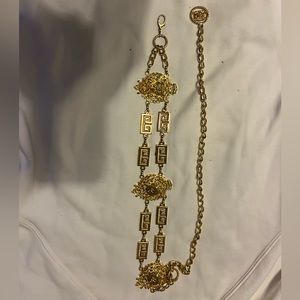 Gold lion chain belt